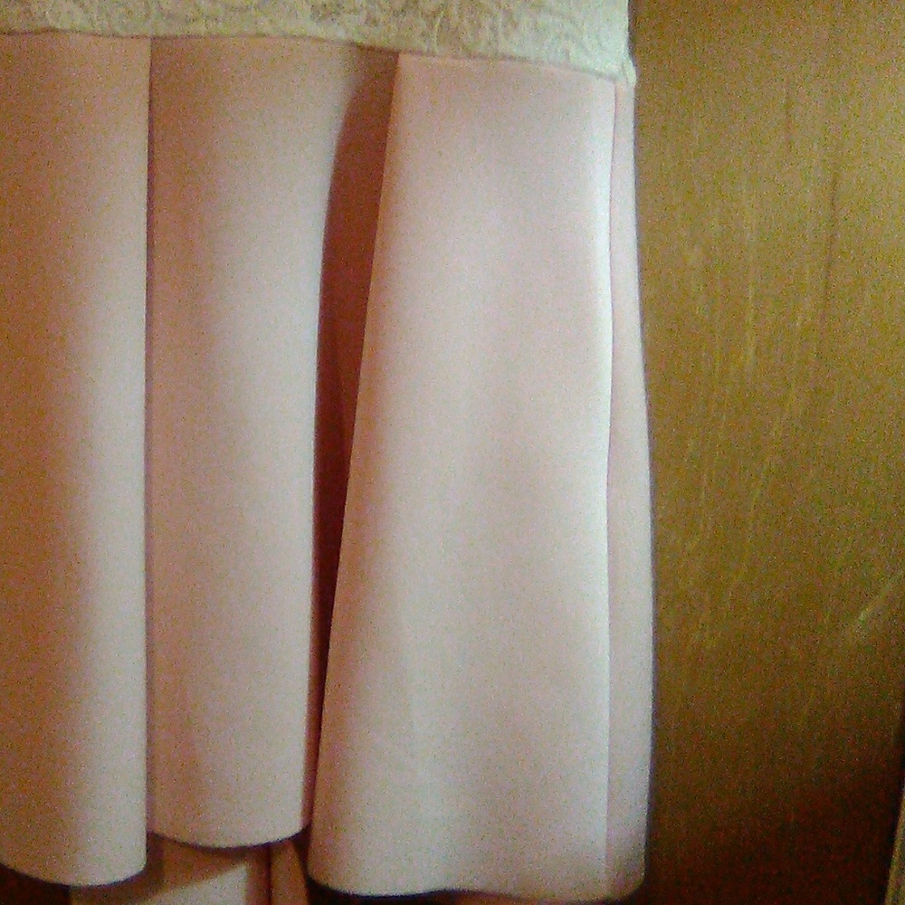 Dress - Picture 4 of 7